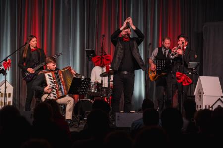 Božičnica 2023 nas je popeljala v zimsko čudežno deželo